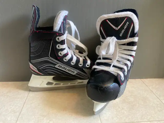 Kids Hockey Skates in Hockey in Oshawa / Durham Region - Image 7