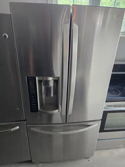 LIKE NEW 36 w fridge bottom freezer can deliver , View more
