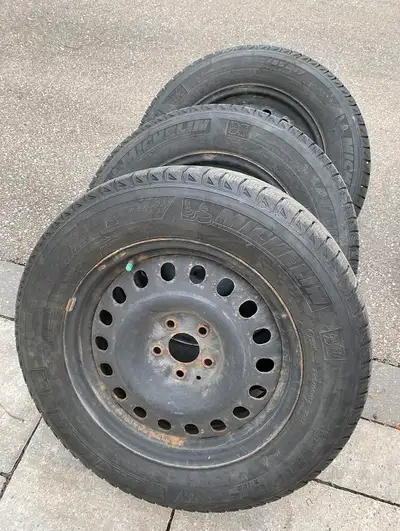 Michelin winter tires: - 225/65R17 - 4pcs on rims - $160 - 205/55R16 - 2 pcs on rims - $80 - 205/50R...