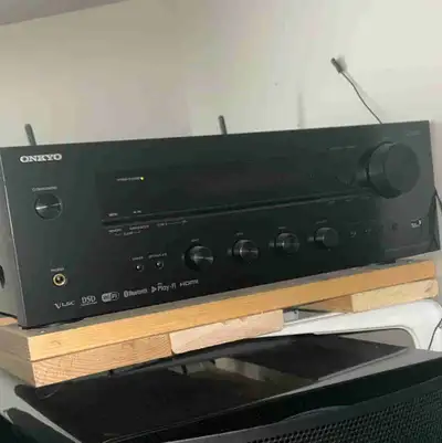 Onkyo TX-8270, View more