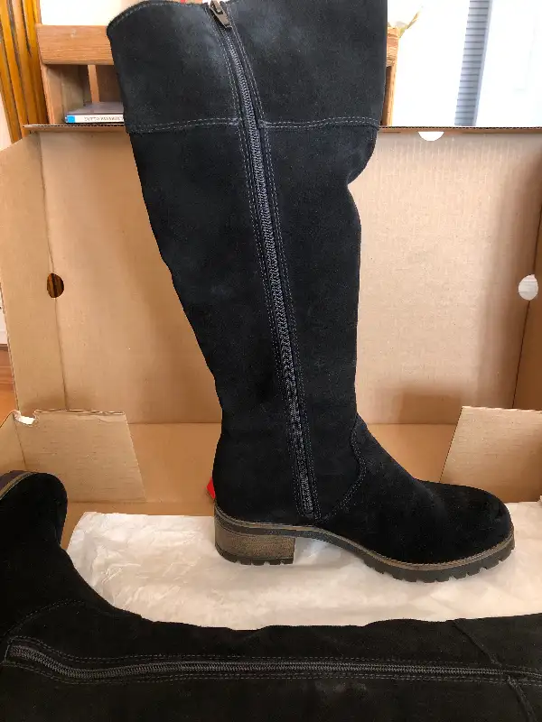 Bottes d’hiver pour femmes in Women's - Shoes in Laurentides - Image 2