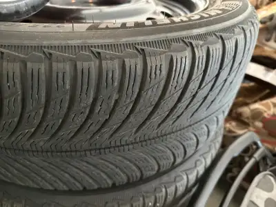 -very good condition Michelin alpin 5 (225/50/17r) -no punctures/repairs -steelies in good condition...