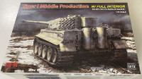 Rye Field Model 1/35 Tiger 1 Mid Production w/ full interior