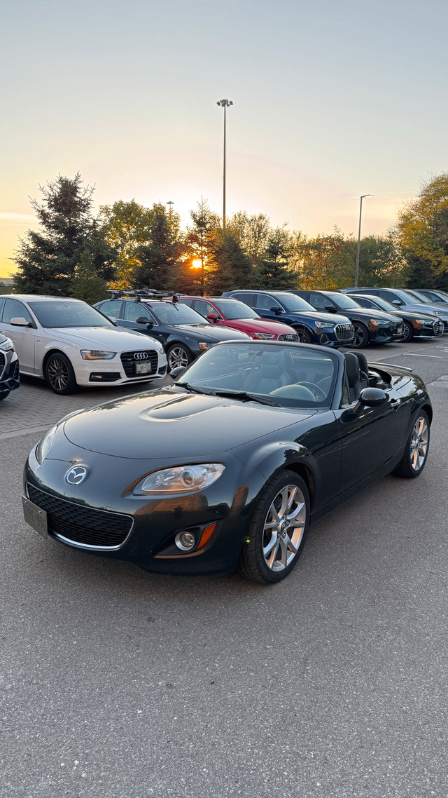 2012 Mazda Miata in Cars & Trucks in City of Toronto - Image 2