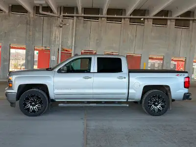 2014 Chevrolet Silverado LTZ Z71 4X4 5.3L V8 6 Speed Trans Crew Cab 5.8’ Box 196,000 Kms Asking $26,...
