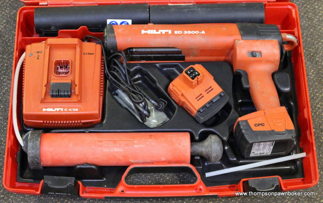 HILTI 14.4V EPOXY DISPENSER, 2-BATTERIES, CHARGER & CASEED3500A in Other in Hamilton - Image 2