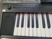 Yamaha 36 Key Portable Keyboard Piaggero NP-12