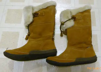 Winter leather boots, View more