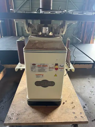 ShopFox Oscillating spindle sander  , View more