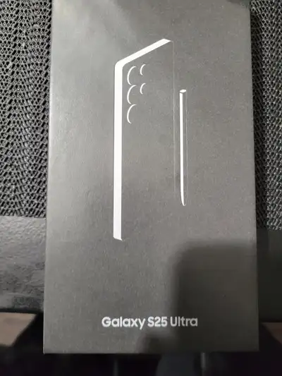 Purchased the Samsung S25 Ultra 512G. Phone is BRAND NEW, NEVER USED, STILL IN THE Box. Colour: Tita...