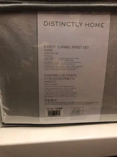 queen size flannel sheet set . light grey 60$ set