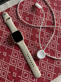 Apple Watch SE 2nd Gen 10/10 Condition