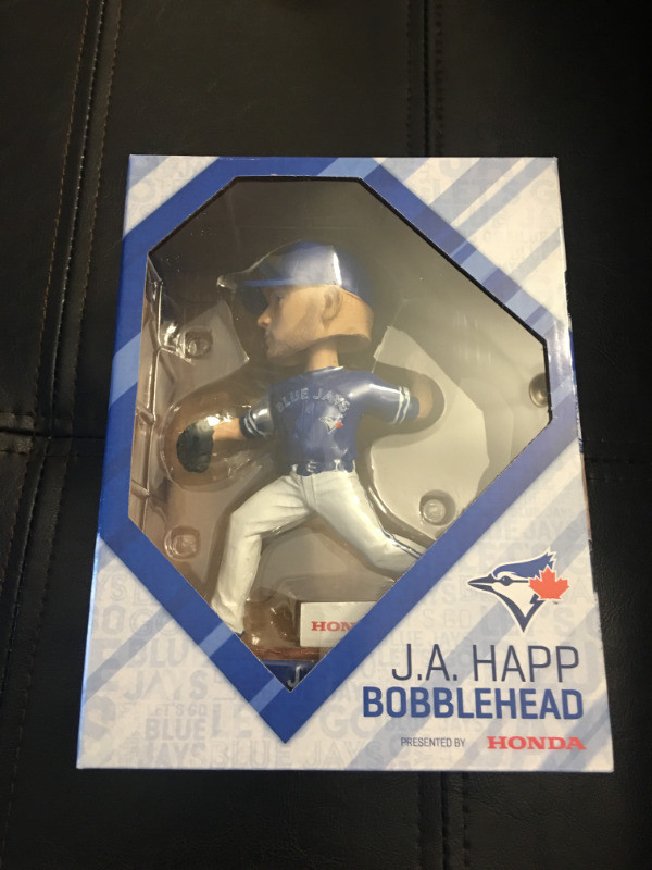 Toronto Blue Jays bobble heads in Arts & Collectibles in St. Catharines - Image 3
