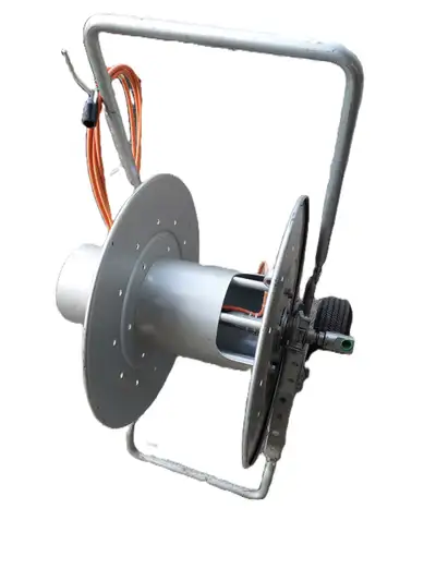 UNUSED CON SPACE COMMUNICATION CABLE REEL MODEL R CMC-AH 300 FT. #1812-05-300 Bobine de câble de com...