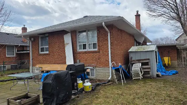 gutters, downspout, Eavestrough, siding 