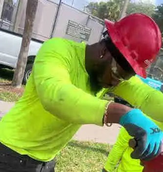 STRONG GUY IN NEED OF WORK ! , View more