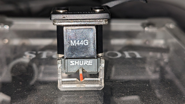 SHURE M44G Technics Headshell DJ Turntable Cartridge in Pro Audio & Recording Equipment in Winnipeg