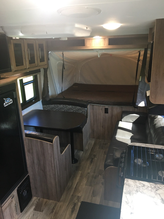 2018 Jayco Jay Feather X17Z  in Travel Trailers & Campers in Grande Prairie - Image 3