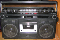 Pulser Mark IV Boombox Vintage 1980's AM/FM Cassette Stereo