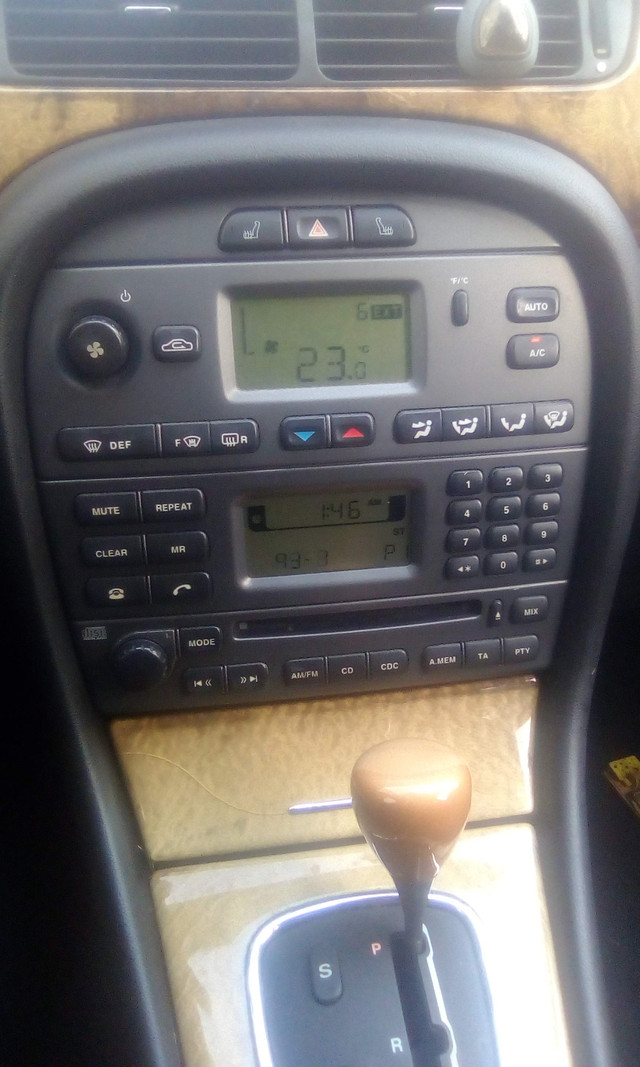 2004 Jaguar Xtype wagon in Cars & Trucks in Oshawa / Durham Region - Image 2