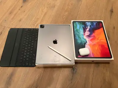 Lowest price guaranteed IPad Pro 12.9’ (4thGen ) BUNDLE, View more