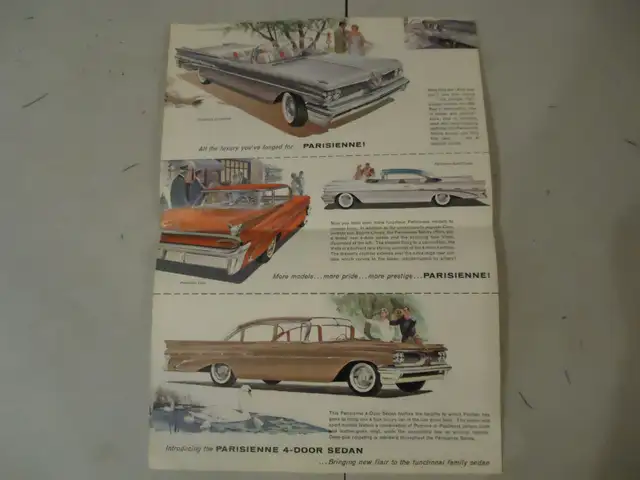 1959 Canadian Pontiac Sales Brochure. Excellent. Can mail in Can in Arts & Collectibles in Barrie - Image 3