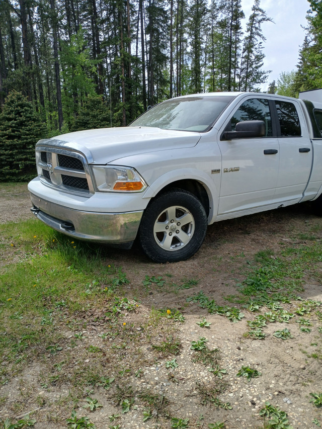 2010 ram 1500 in Cars & Trucks in Edmonton - Image 4