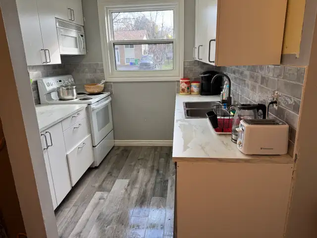 Private room for rent  in Room Rentals & Roommates in Peterborough - Image 5