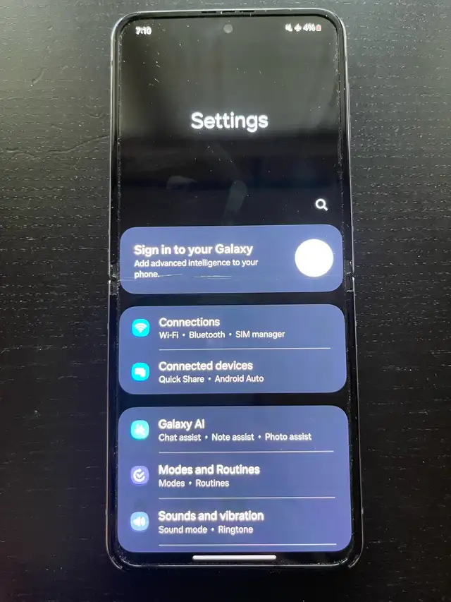 Samsung Galaxy Z Flip 4 128gb in Cell Phones in Kitchener / Waterloo - Image 7