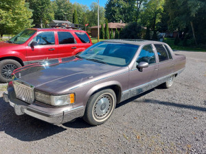 1993 Cadillac Brougham