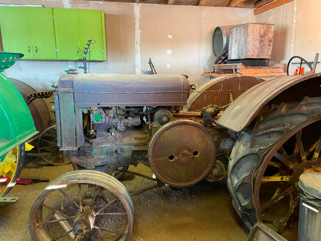Antique tractors in Other in Swift Current - Image 3