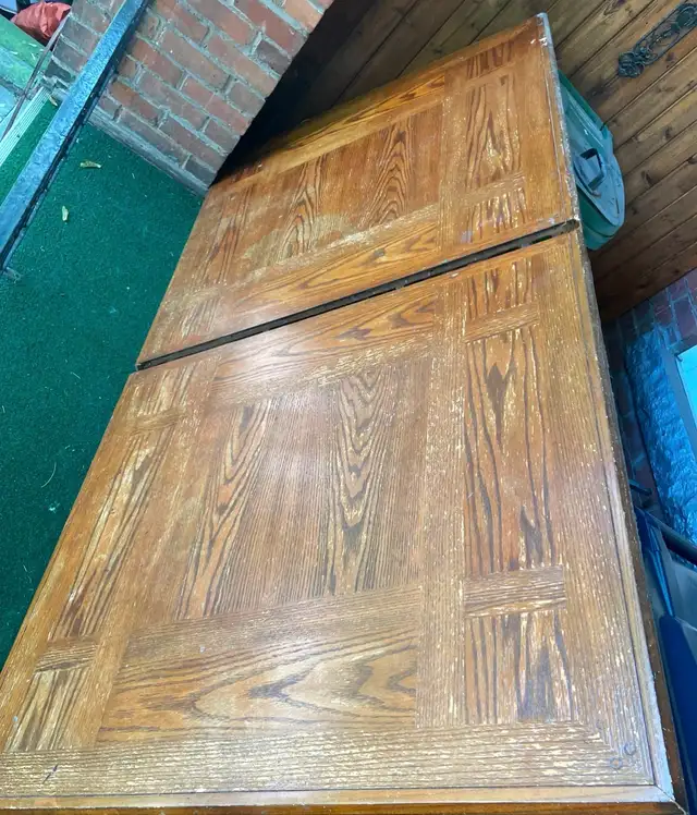 Very Large Oak Wood  Dining Room Table with Legs in Dining Tables & Sets in City of Toronto - Image 2