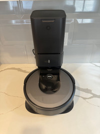 iRobot roomba j8+  wifi vacuum 