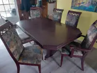 6 Chaises (table vendue)