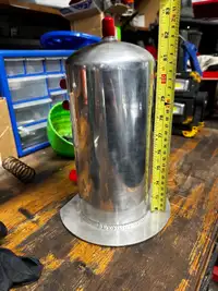 Aluminum fuel surge tank/fuel swirl pot