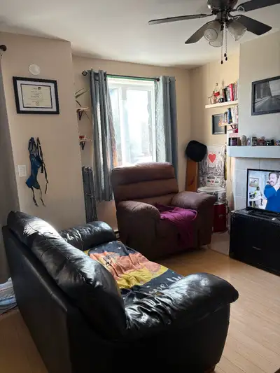 3 1/2 apartment for rent 1350$ Fridge and stove included,Washer and dryer outlet, Storage locker, Pa...