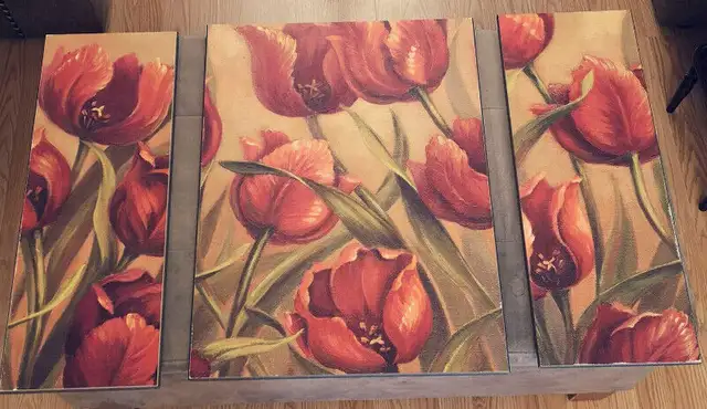 Tv tray floral butterfly Japanese print & 3 panel poppy wall Art in Other in Oshawa / Durham Region - Image 2
