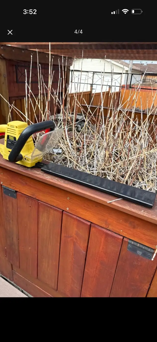 MAC HEDGE TRIMMER in Power Tools in Brantford - Image 4