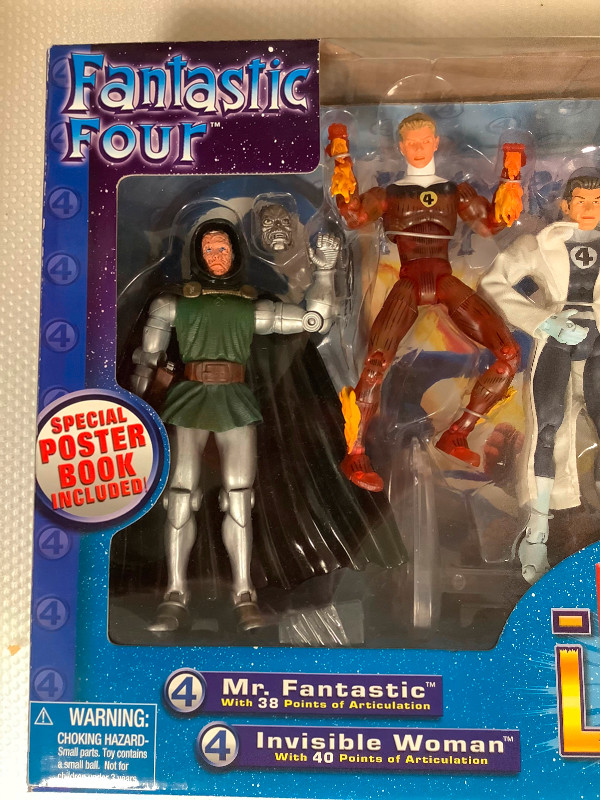 FANTASTIC FOUR DELUXE BOXED SET & MARVEL LEGENDS ACTION FIGURES in Arts & Collectibles in Bedford - Image 3