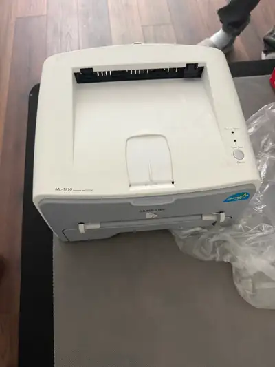 Samsung ML 1710 scanner printer, View more