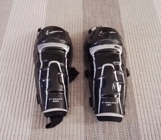 Five Helmets, Elbow Pads, Shin Guards in Hockey in Edmonton - Image 5