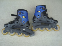 Ultra wheel roller blade, size 8, with elbow, knee and wrist pad
