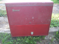 1960s vintage snap on chest and tools