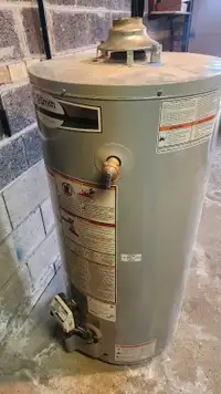 Hot water tank