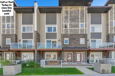 Welcome to this beautifully upgraded townhouse at 287 Skyview Ranch Road NE, Calgary. This 2-bedroom...