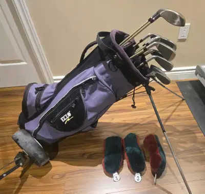 Ladies right handed Tour Edition Spalding clubs in good condition. 3, 5 woods, 3-9 irons, P and putt...