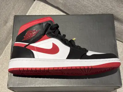 NIKE AIR JORDAN 1 MID WHITE/GYM RED BLACK MEN 9, View more