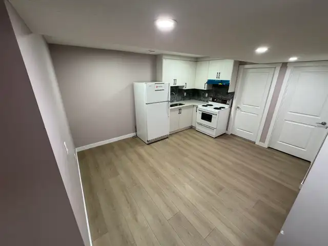 2 Bedroom Basement 