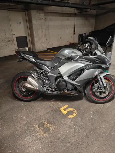 Selling my 2018 Ninja 1000SX ABS with below 6000km. Reason for not riding g is "cancer", I am not st...