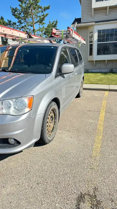 2015 Dodge Grand Caravan is a reliable, family‑focused minivan powered by a 283‑hp 3.6L V6, offering...